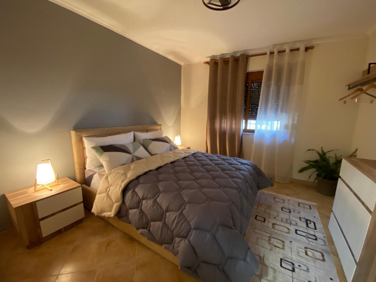 Lucas Apartment 2 Tiranë Luaran gambar